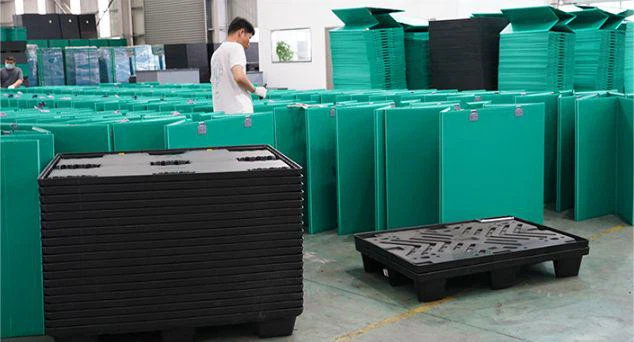 The Lowdown on Plastic Foldable Containers 5 The Lowdown on Plastic Foldable Containers 5